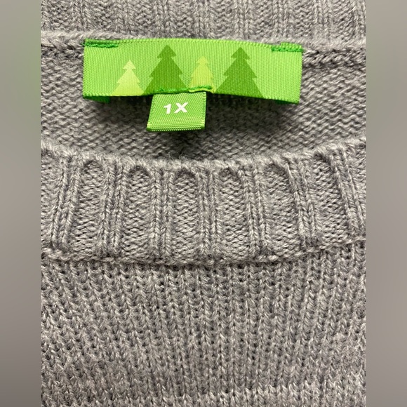 Gray Christmas Penguin Sweater Size 1x - Picture 3 of 6
